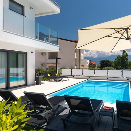 Villa Supernus With Heated Pool Baska  Ngoại thất bức ảnh