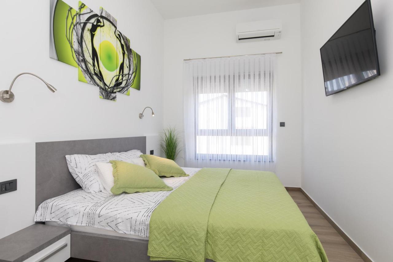 Villa Supernus With Heated Pool Baska  Ngoại thất bức ảnh