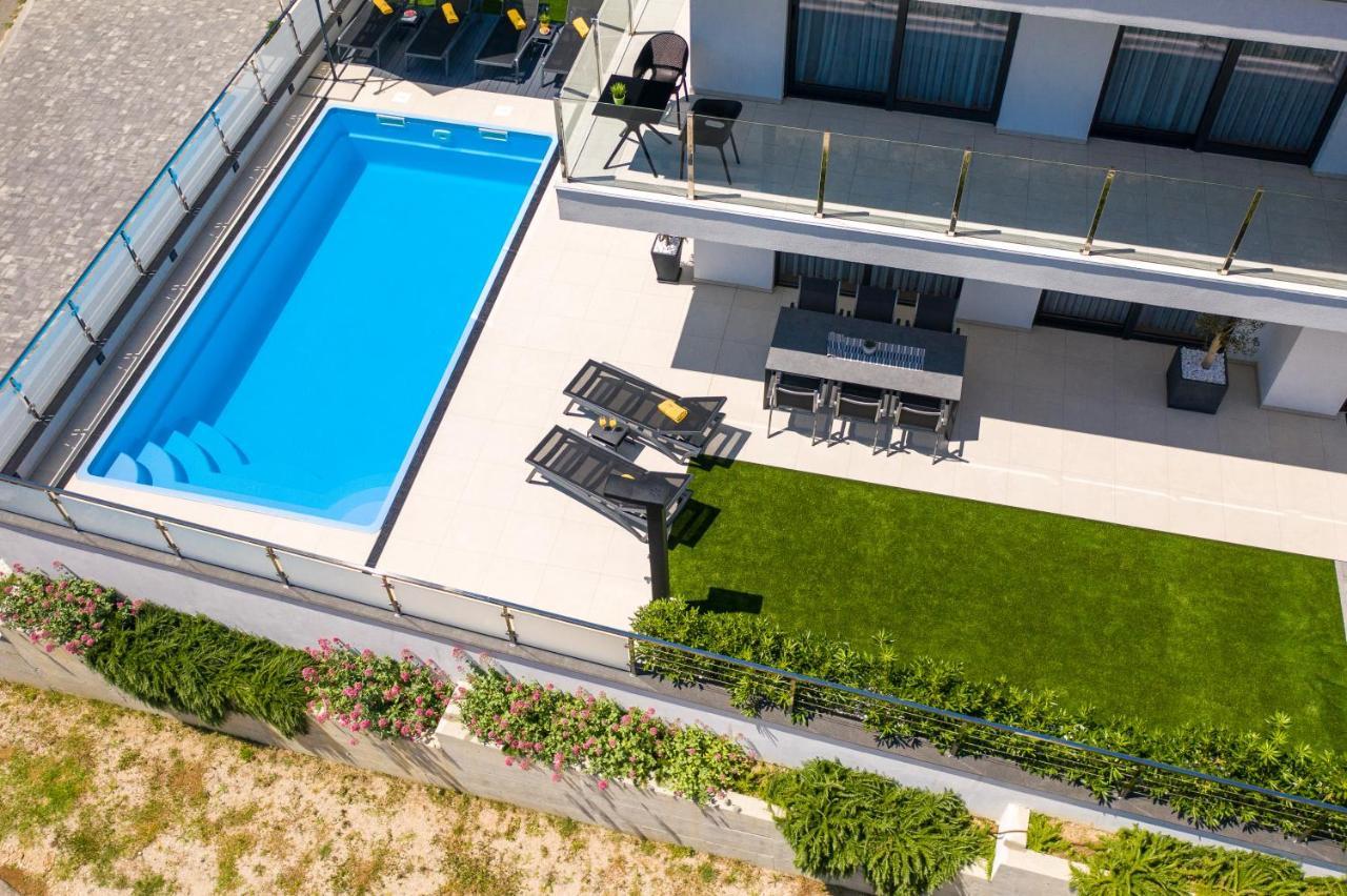 Villa Supernus With Heated Pool Baska  Ngoại thất bức ảnh